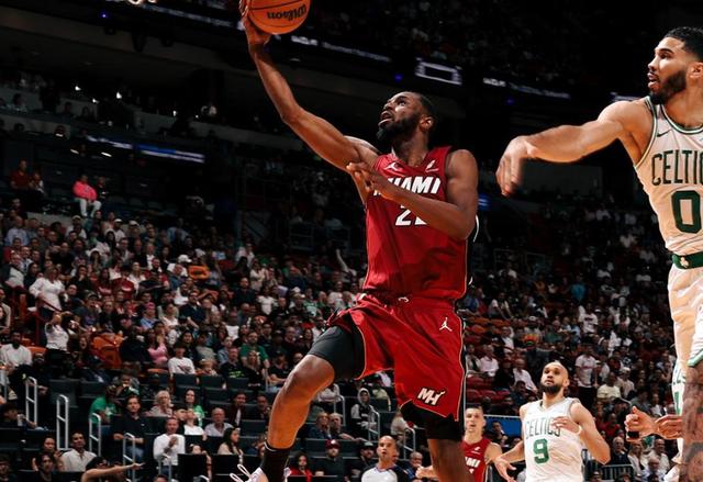 包含维金斯最后时刻破门,森林狼击败热火的词条 包含维金斯最后时刻破门,森林狼击败热火的词条