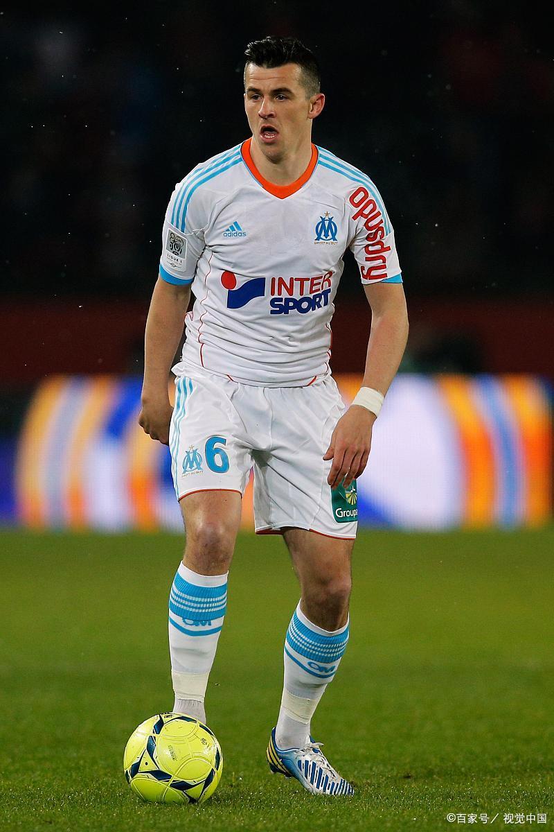 尼斯队员在法甲比赛中崭露头角