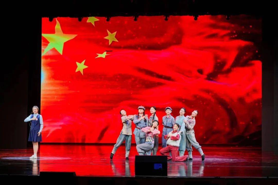 北美队伍斩获佳绩，荣耀加身