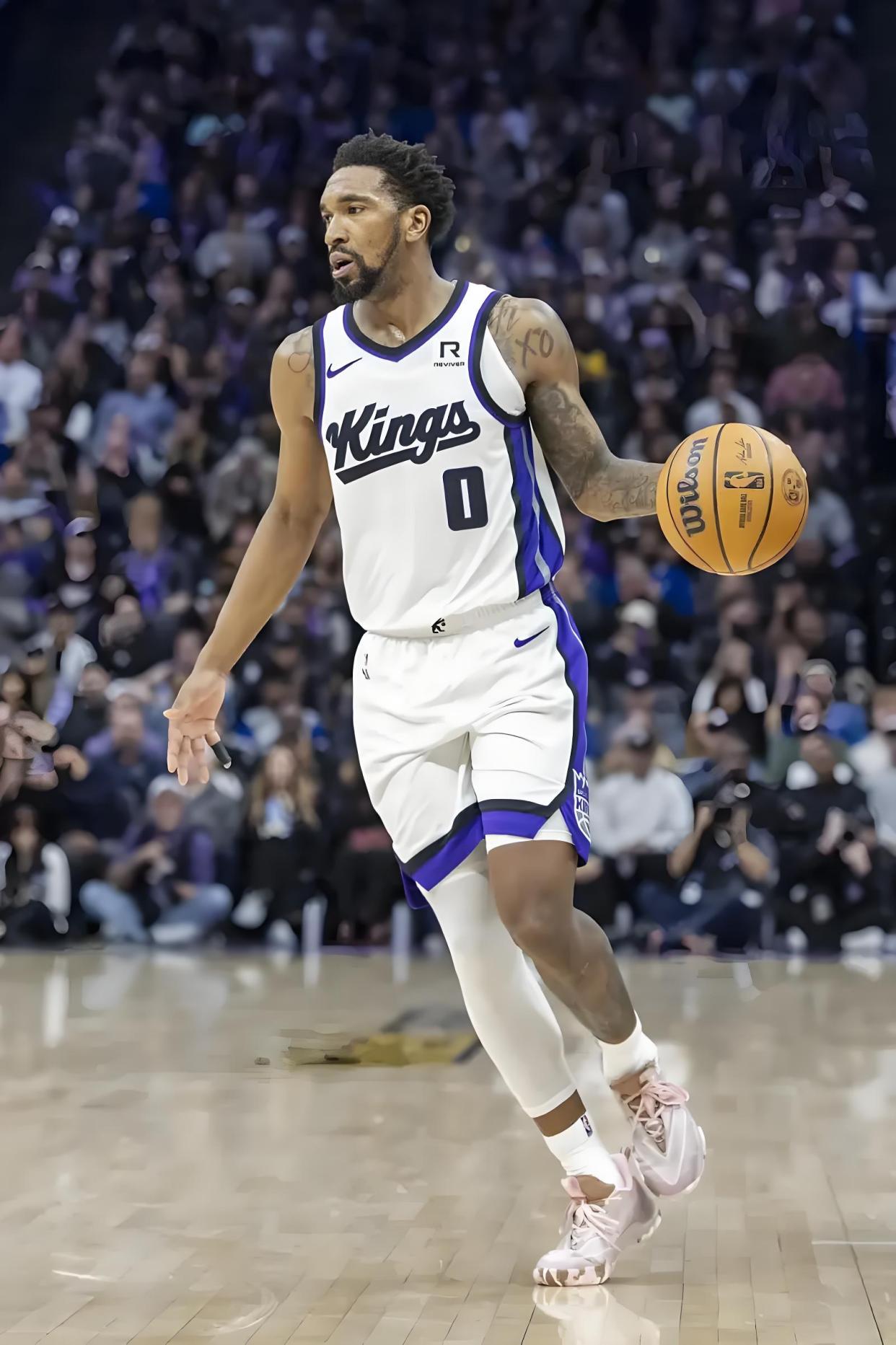 太阳主场奏凯！双核合砍分毫不费力击败快船