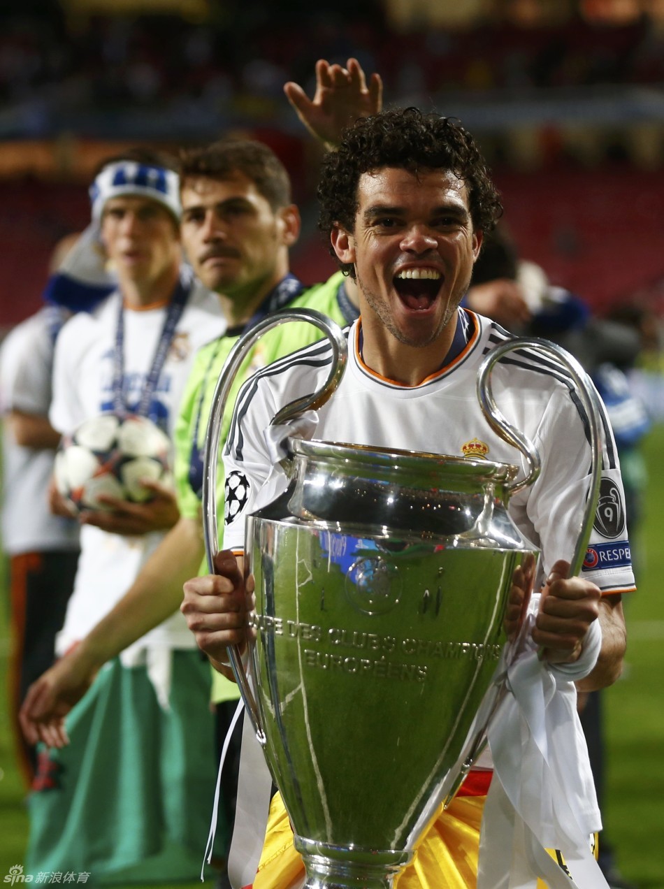 皇马勇夺第一,勇摘魁首风云势不可挡 皇马勇夺第一,勇摘魁首风云势不可挡