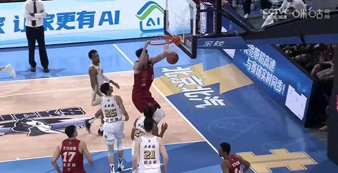 浙江队实力压制对手，赢得胜利的简单介绍