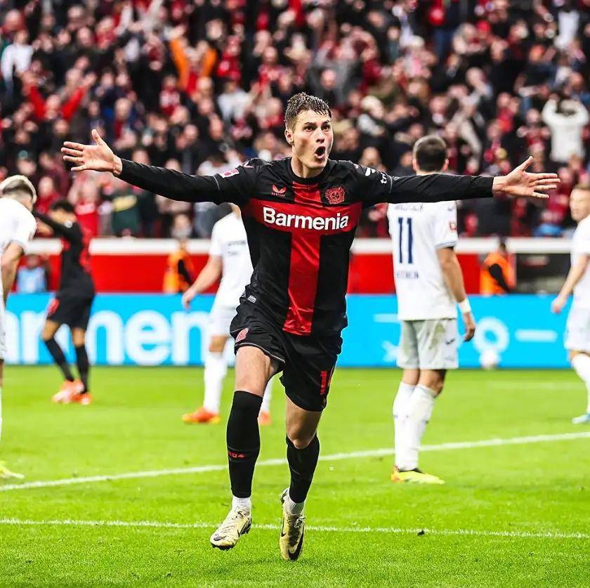 勒沃库森客场力克霍芬海姆，追赶领先的简单介绍