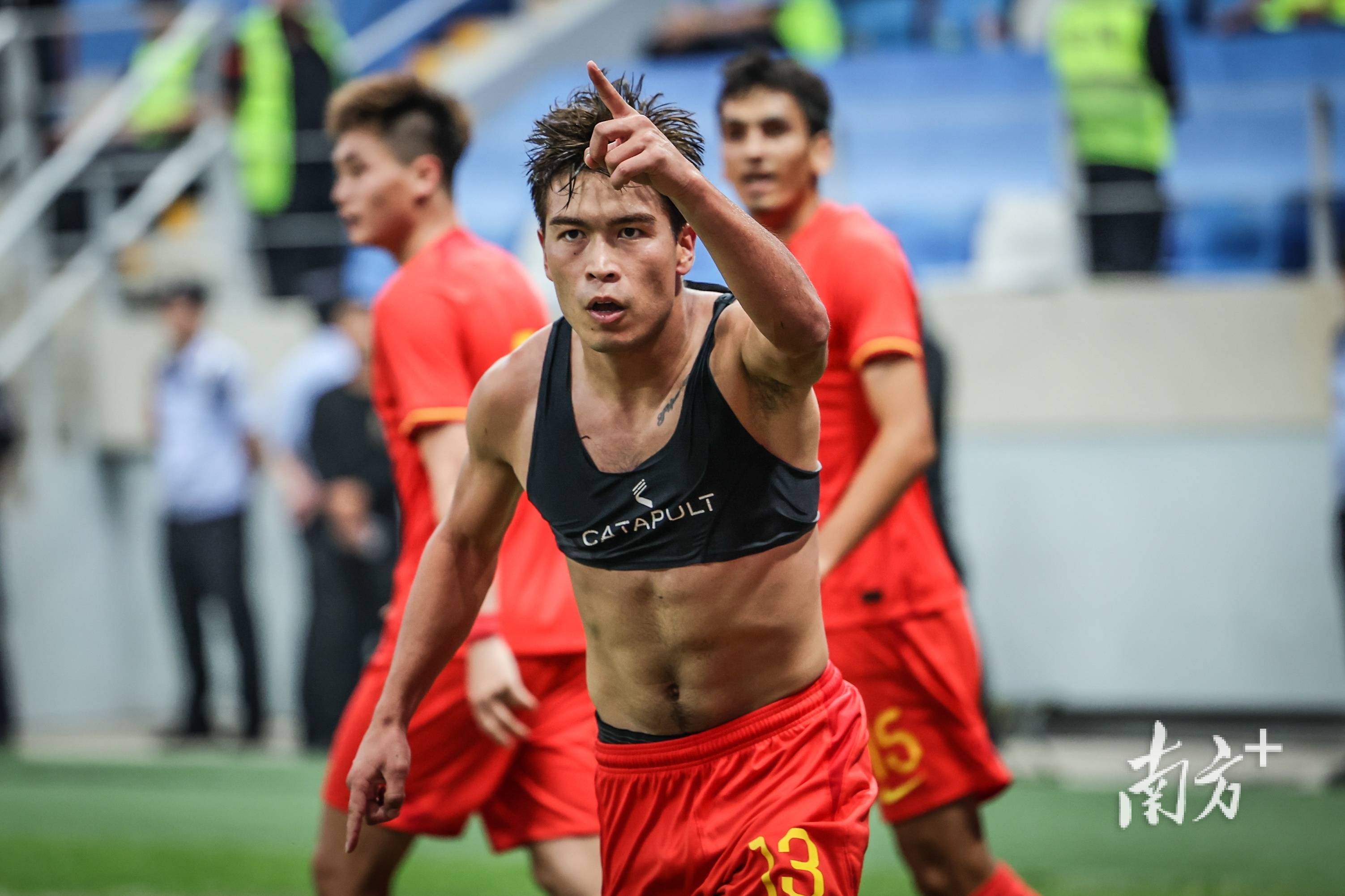 蒙特塞拉特队主场告捷，狂涌晋级希望