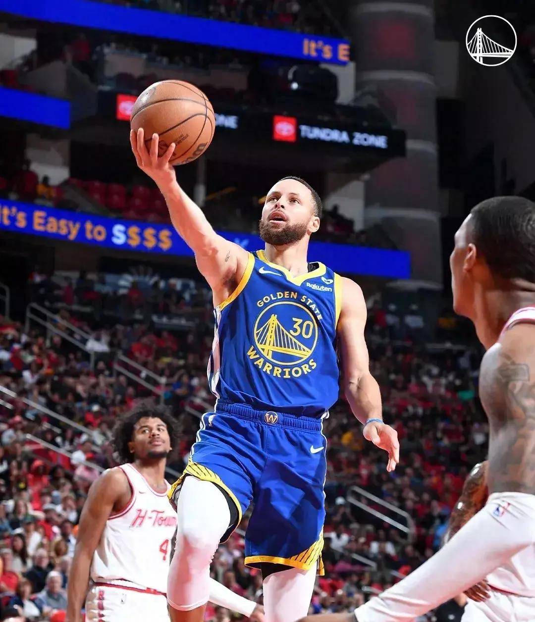 勇士三分雨继续，库里单场三分球准确率高达60%