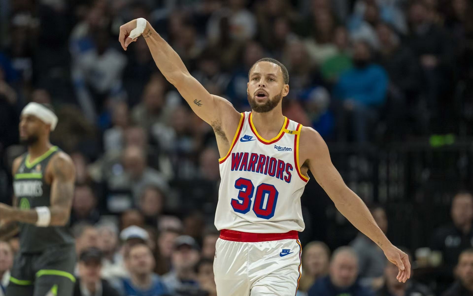 勇士不敌森林狼,汤普森20分全队最高 勇士不敌森林狼,汤普森20分全队最高