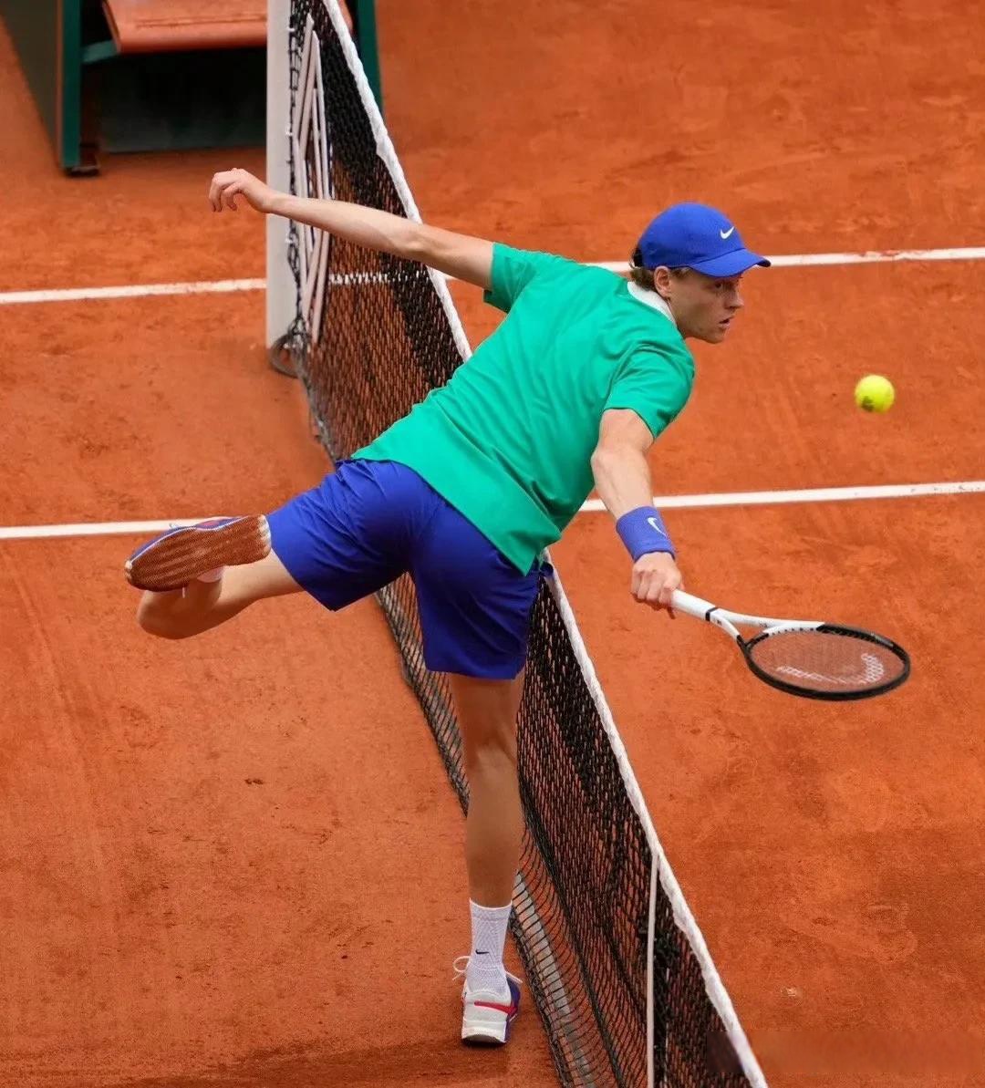 戴维斯杯绝杀法网，纳达尔带队取胜