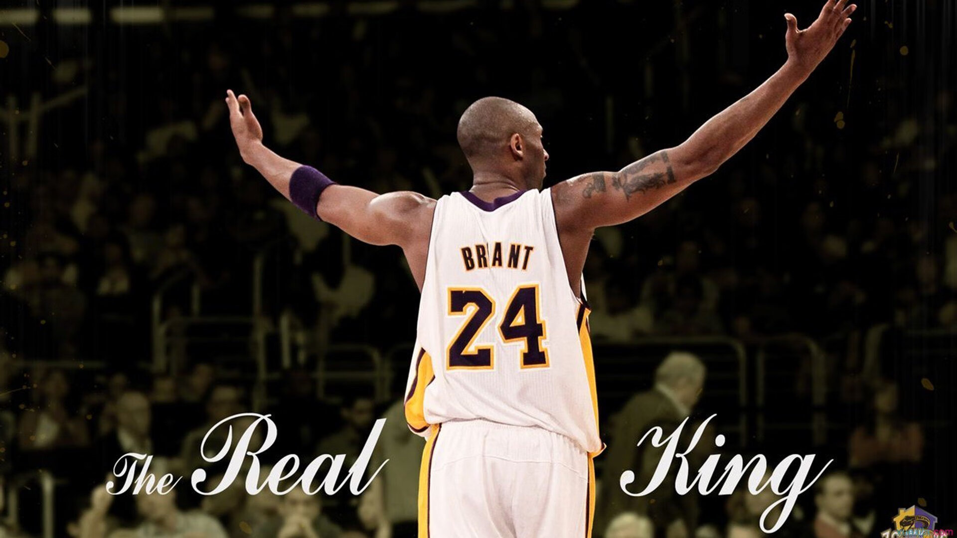 引擎与呐喊,当F1的精密齿轮撞上足球的狂热洪流