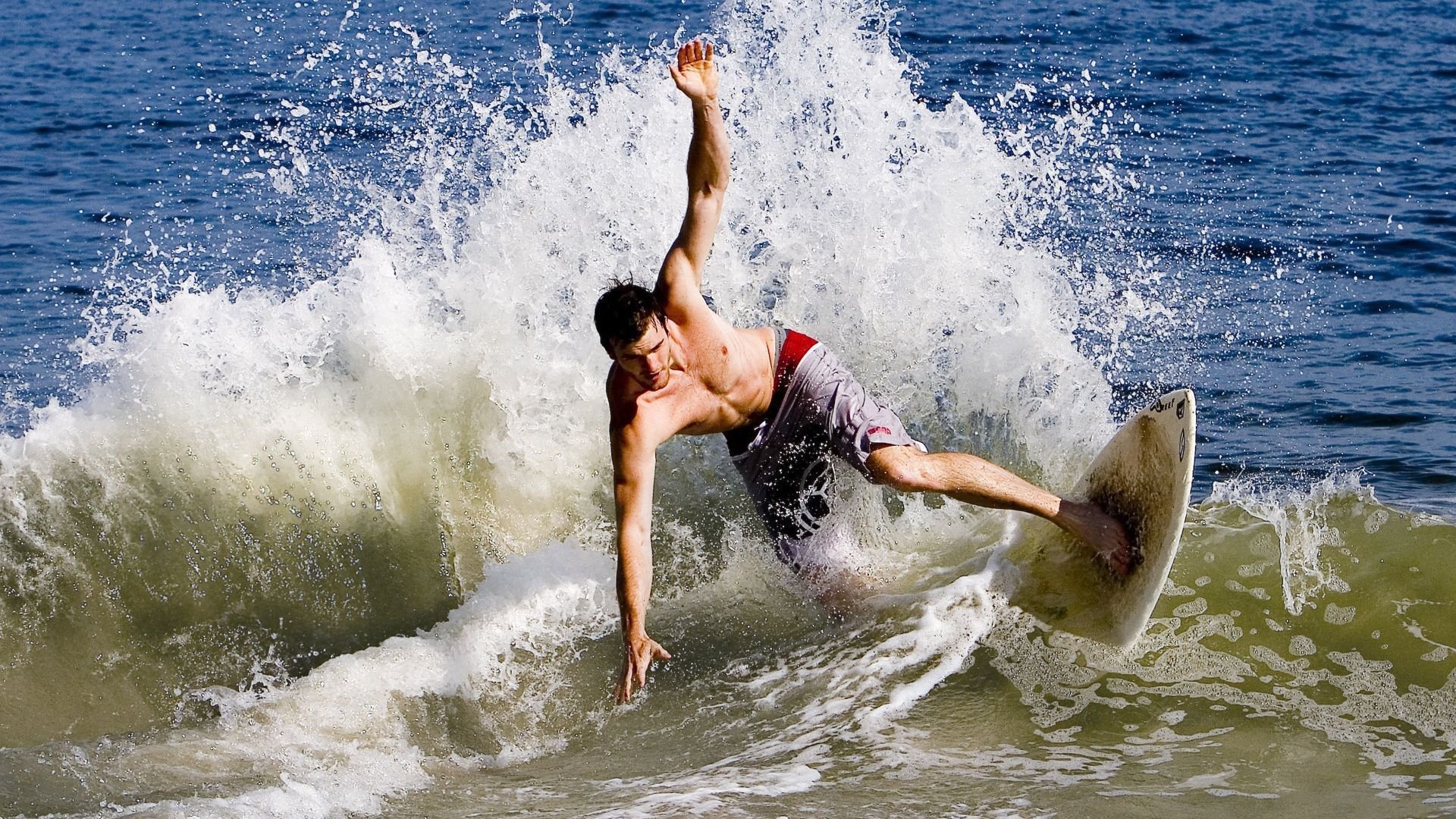 星光照耀诺坎普与五棵松，竞技体育的殊途同归