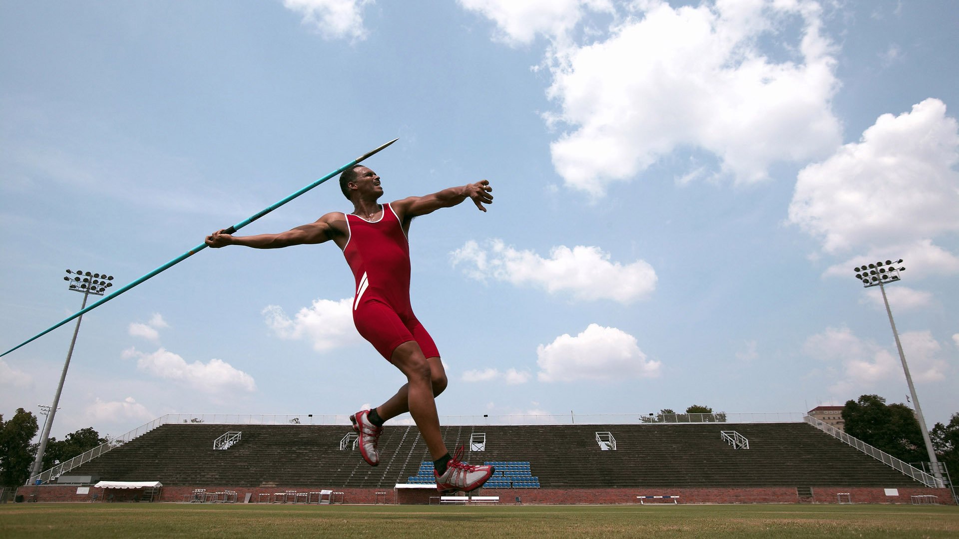 体育史上的唯一性时刻,法国队惊天逆转奥地利队,奥恰洛夫同步刷新历史纪录